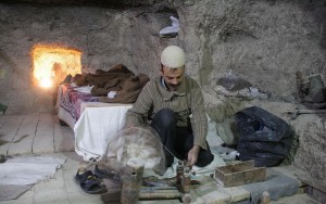 نخ ریسی در کارگاههای عبابافی محمدیه 